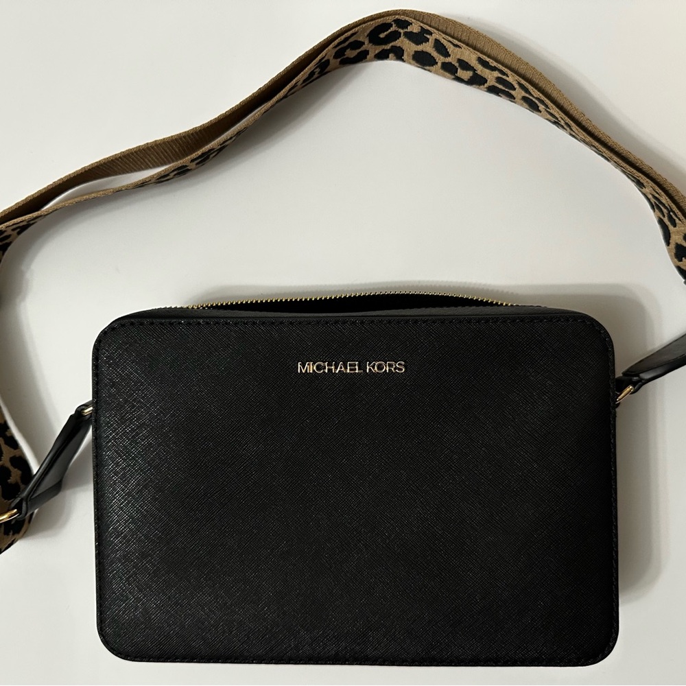 Michael Kors Black Bag with Leopard Strap